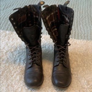 Women’s combat boots